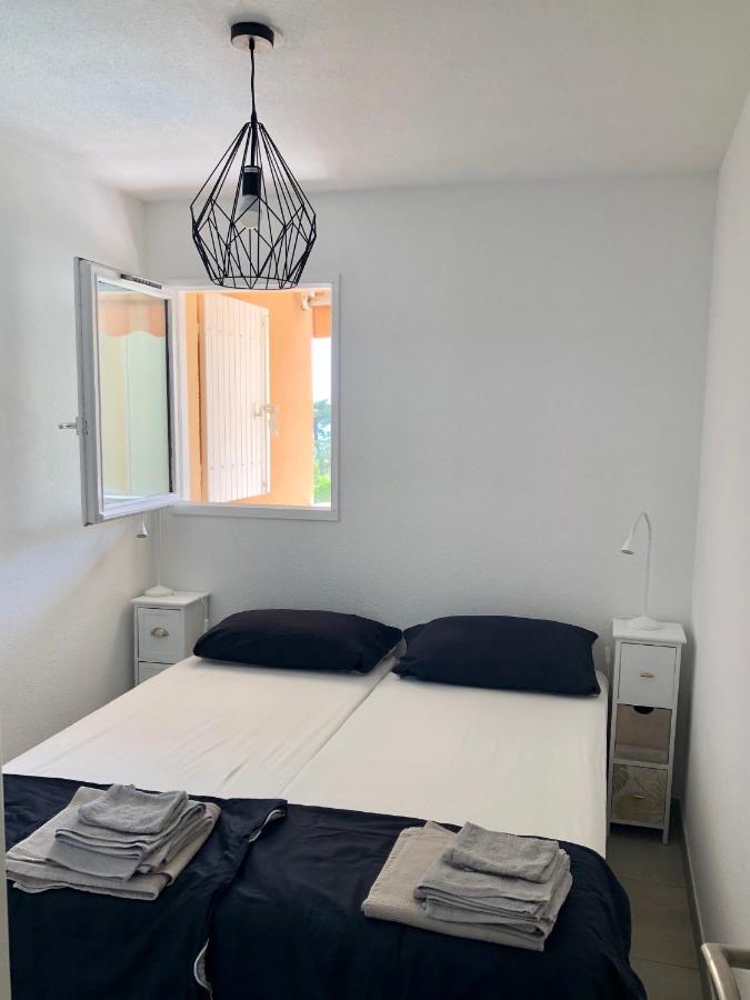 Apartment Newly Renovated Aircond-Wifi-Pool-Sea View-150M To Beaches- แซงเตกูลฟ์ ภายนอก รูปภาพ